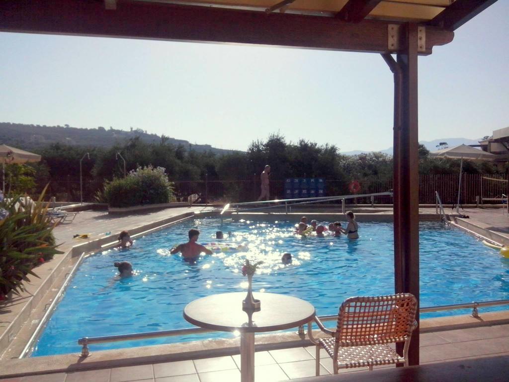 Eria Resort For People With Special Abilities Maleme  Bagian luar foto